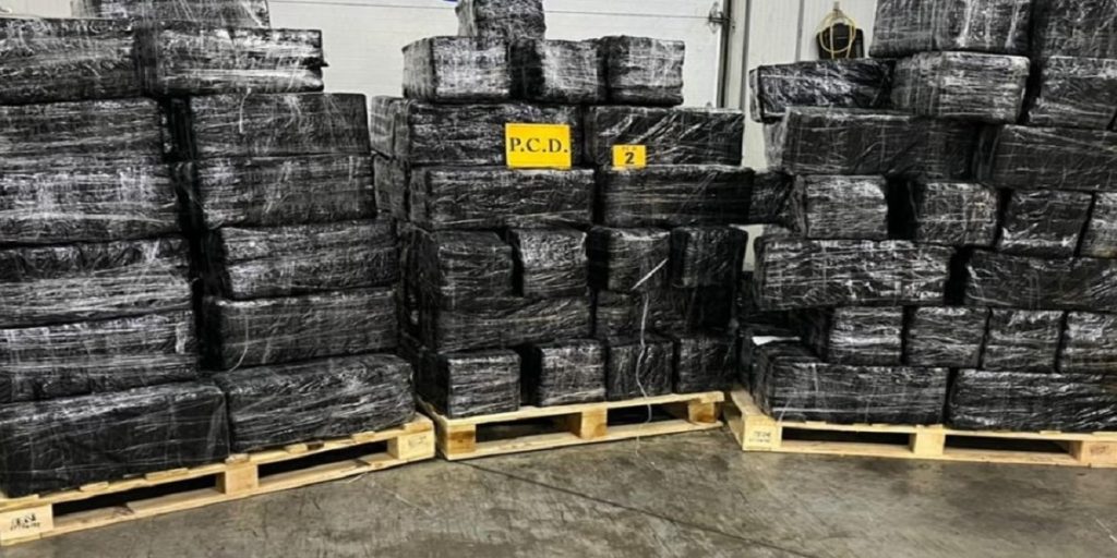 Fruktcontainer beslaglagt: Inneholdt flere tonn narkotika