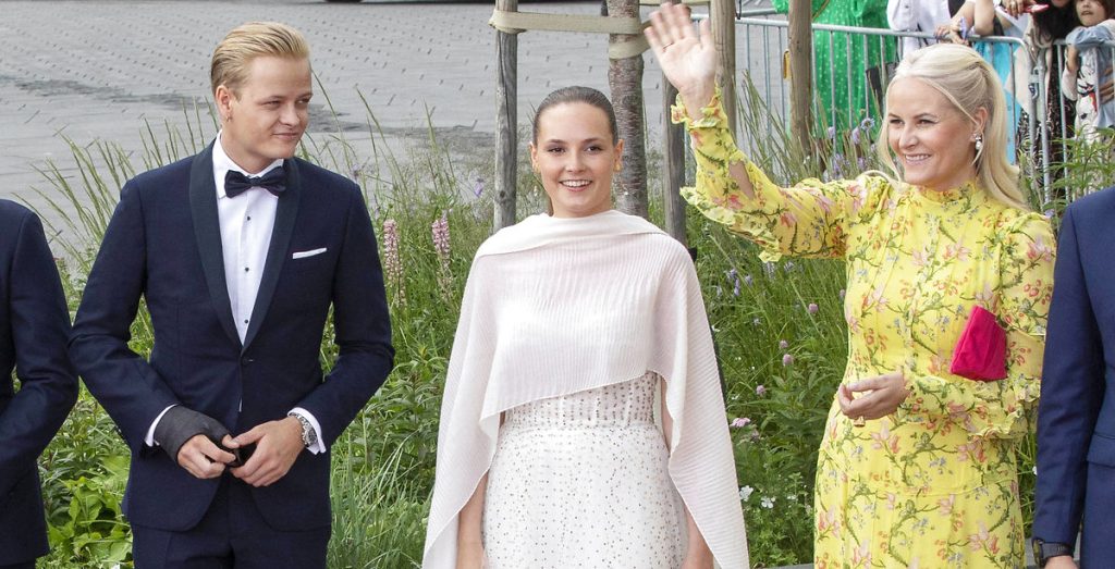 Feiringen ble til en shitstorm: Prinsesse Ingrid Alexandra av Norge møter stor kritikk