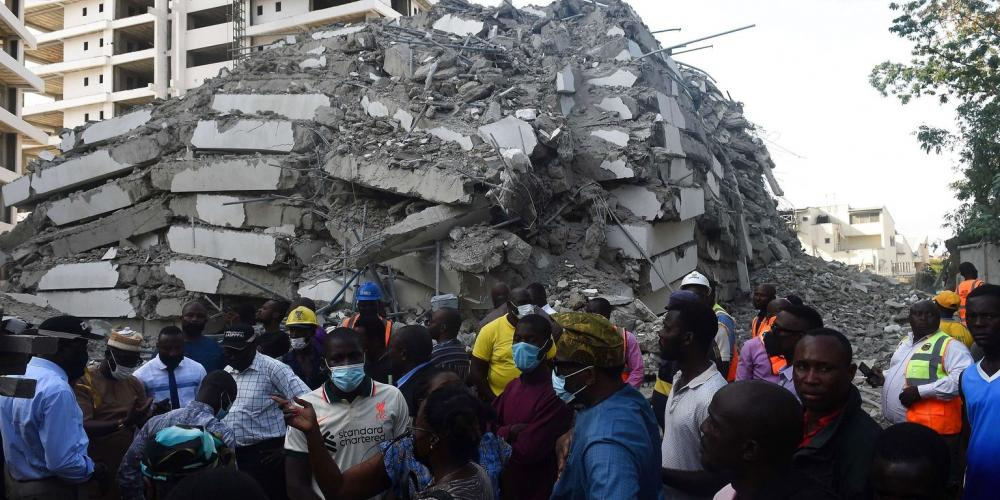 Ville bilder i Nigeria: Bygning kollapset