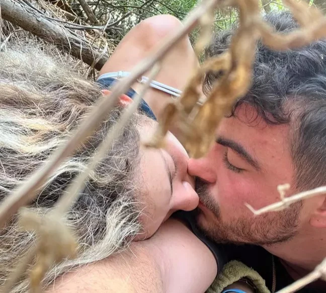 Par som overlevde massakren på den israelske festivalen: Nå forteller de om den forferdelige opplevelse