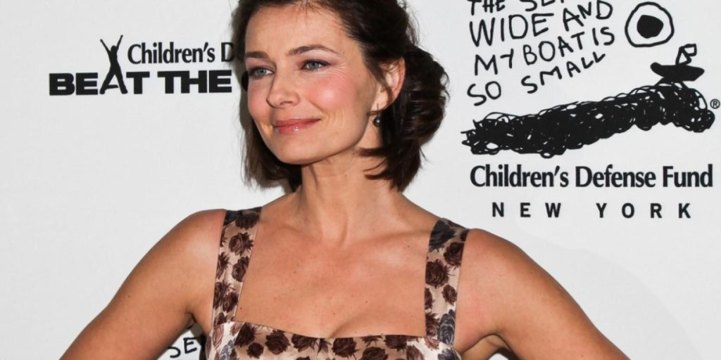 Supermodell Paulina Porizkova kaster alle klærne: Feirer bursdag med pikant bilde