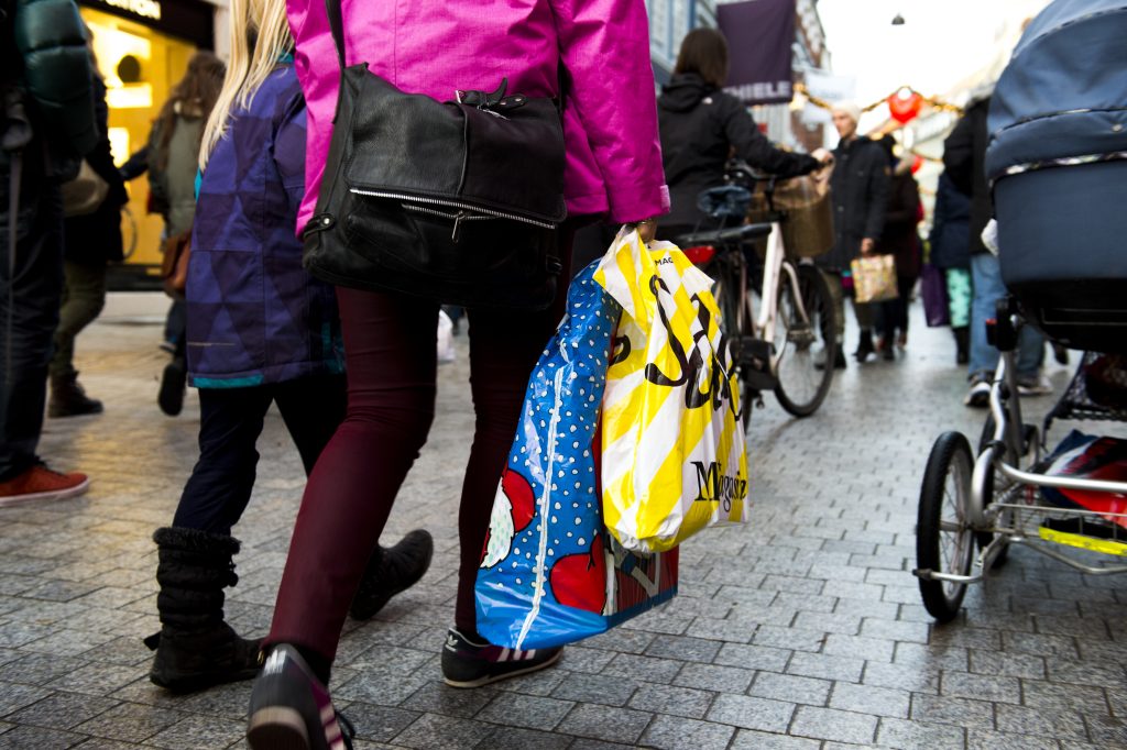 Smart triks går verden rundt: Slik får mødre 6000 kroner ekstra til julegaver
