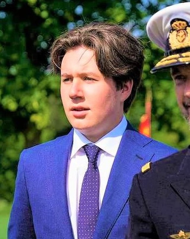 Historien om ‘Askepott’ fra prinsens fest vil ingen ende ta: Nå har hun takket nei til et vanvittig tilbud