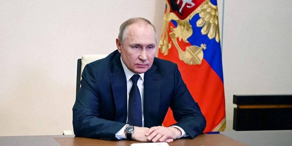 Advarer mot smutthull for Putin