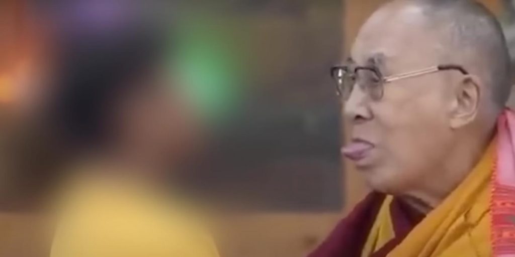 Kysset gutten og ba ham suge på tungen: Nå sier Dalai Lama unnskyld