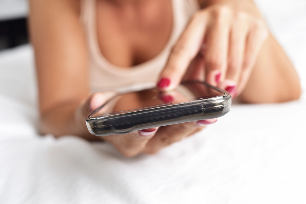 Sånn kan du prøve “sexting” med kjæresten din