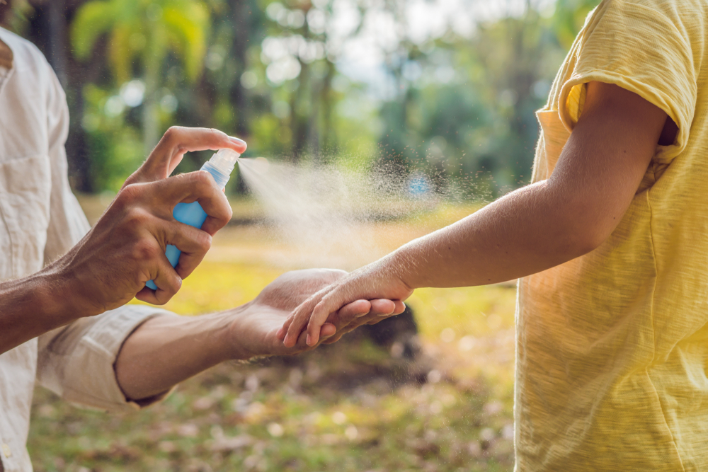 Bruker du myggespray feil? Dette trikset kan redde ferien din