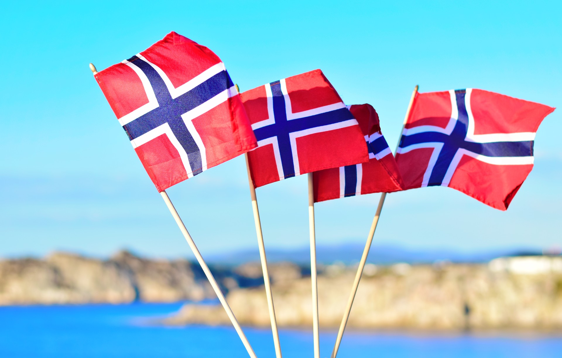 Her får du norske flagg til 1 krone