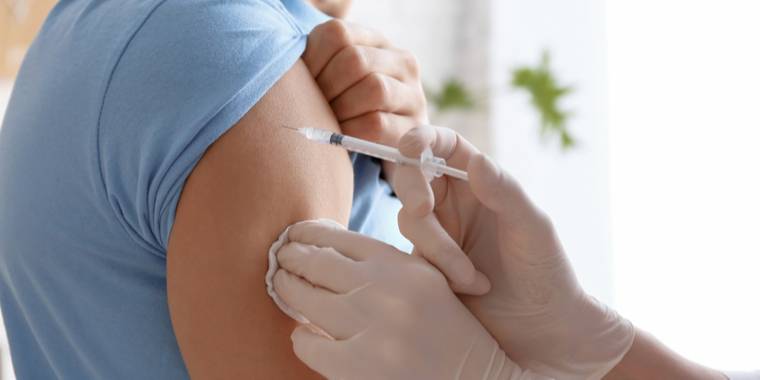 Helt ny analyse: Hvor effektivt Pfizer-vaksinen beskytter mot koronavirus