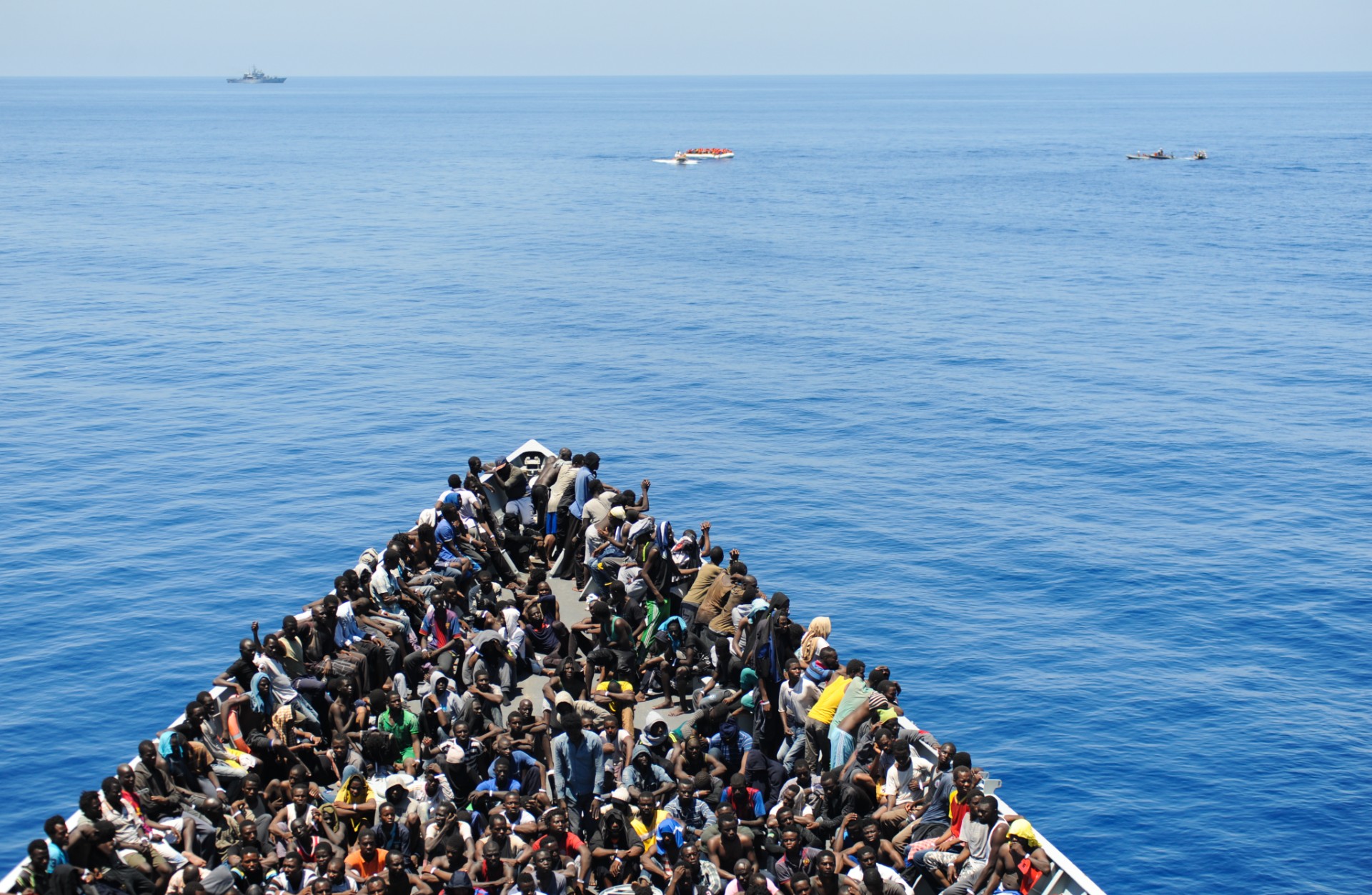 61 migranter drukner i forlis utenfor Libya