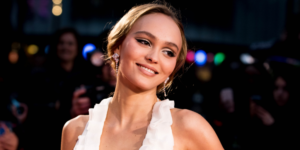 Lily-Rose Depp hyller farens eks-kjæreste