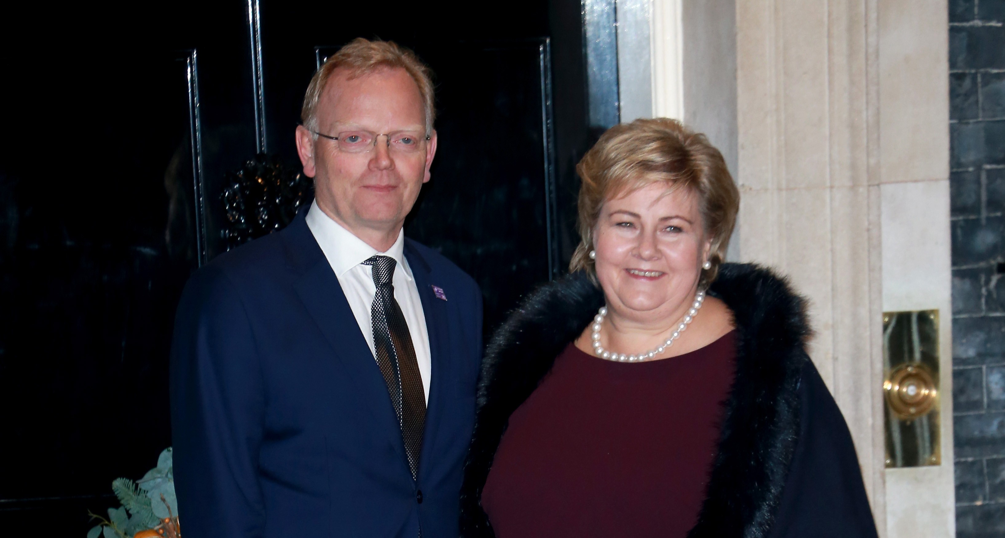 Erna Solberg og Sindre Finnes: Nå blir aksjeskandalen kinofilm