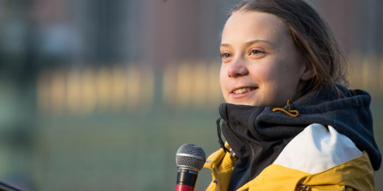 Komiker forårsaker sinne med Greta Thunberg-vits