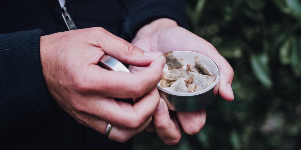 Snus øker drastisk risikoen for å få Covid-19