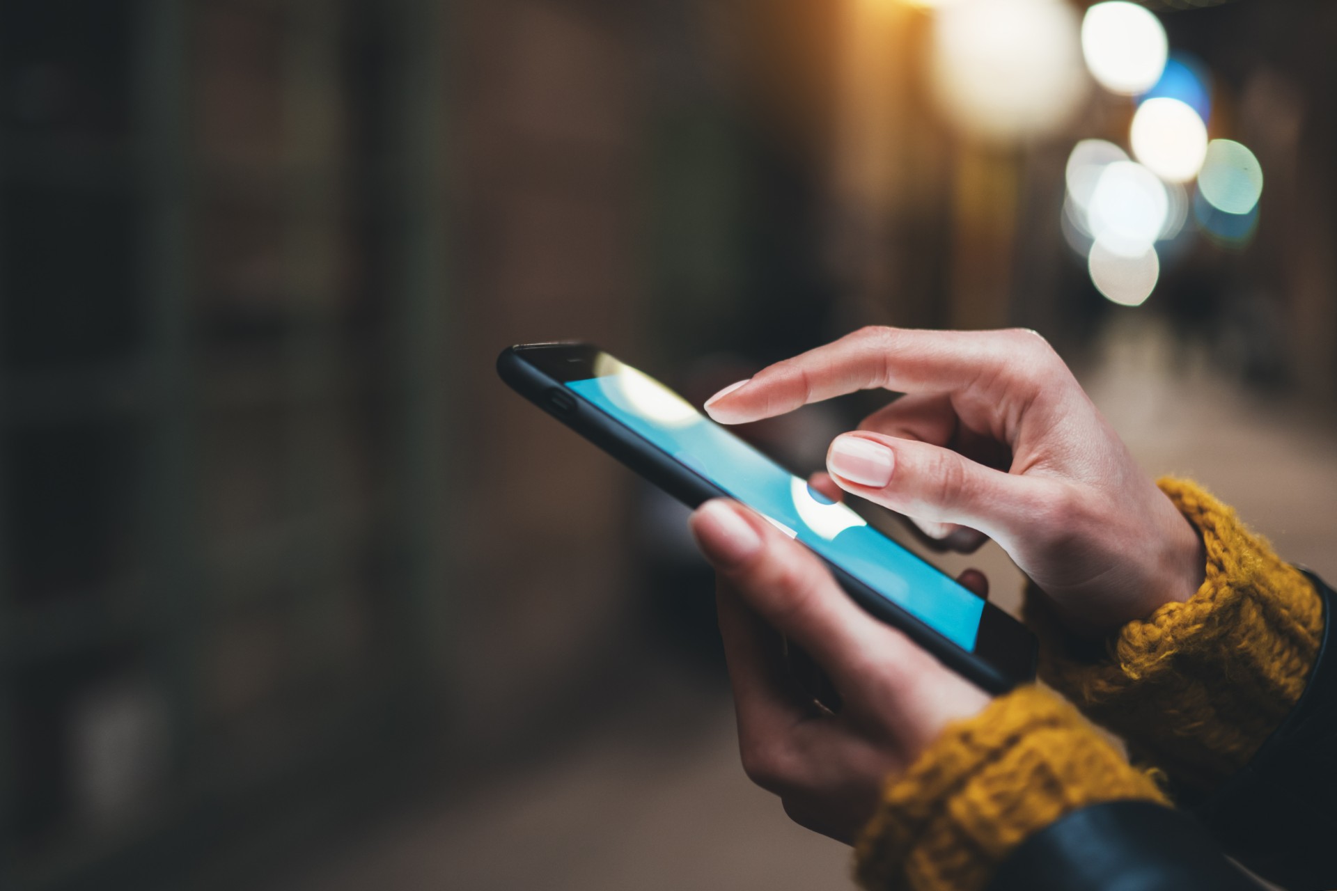 Den lytter til alt du sier: Hvordan stoppe telefonen fra å overvåke deg