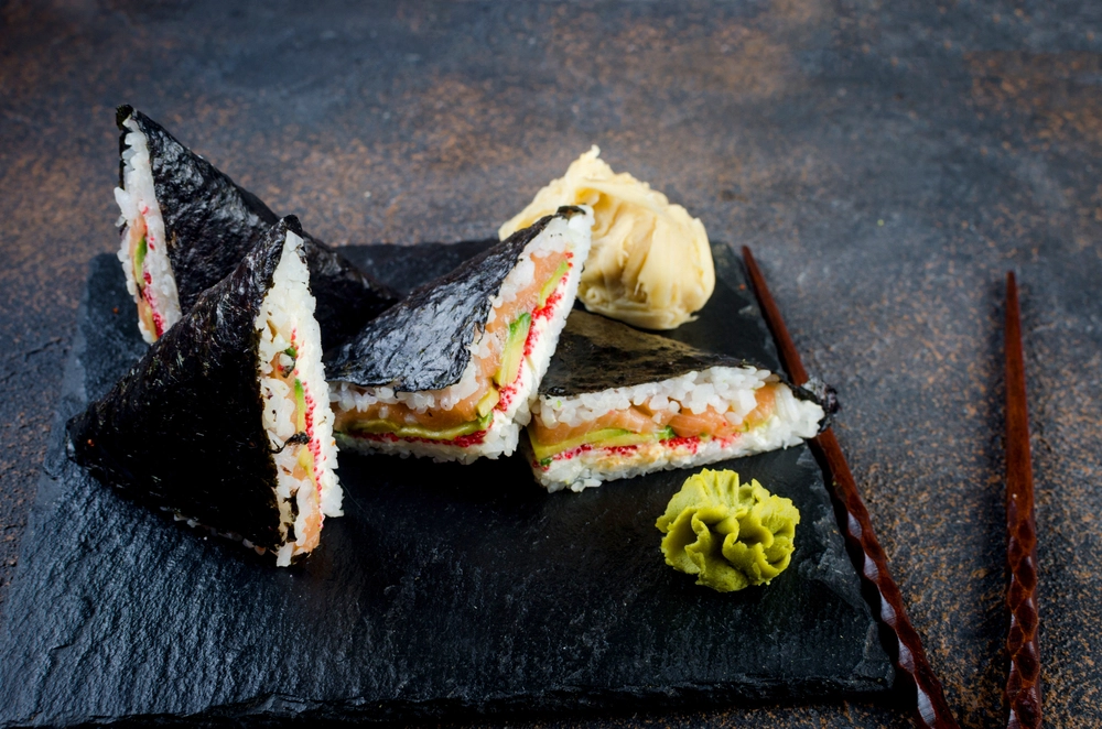 Denne &laquo;sushien&raquo; tar nettet med storm – og du trenger verken fisk eller rullematte