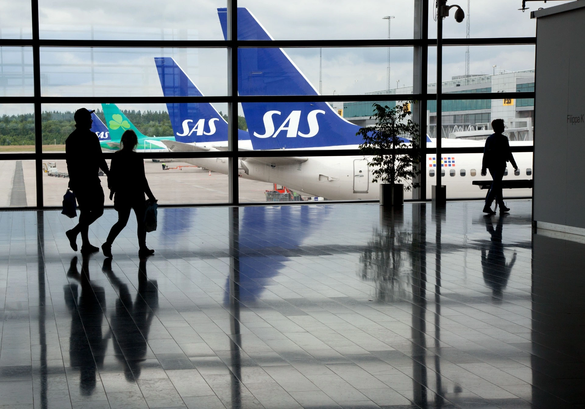 Heathrow stengt etter brann – alle fly kansellert