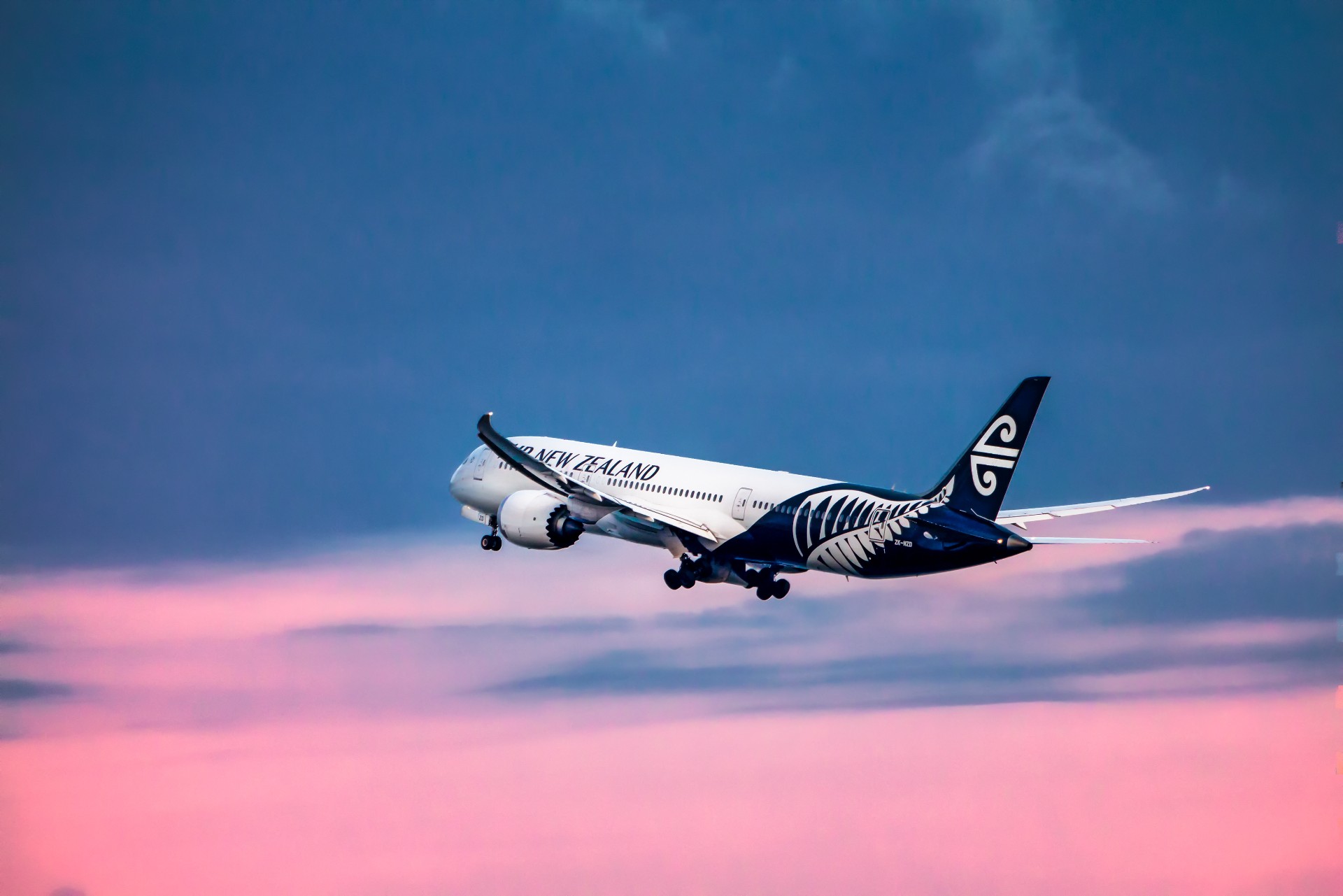 Flyselskap veier passasjerene deres