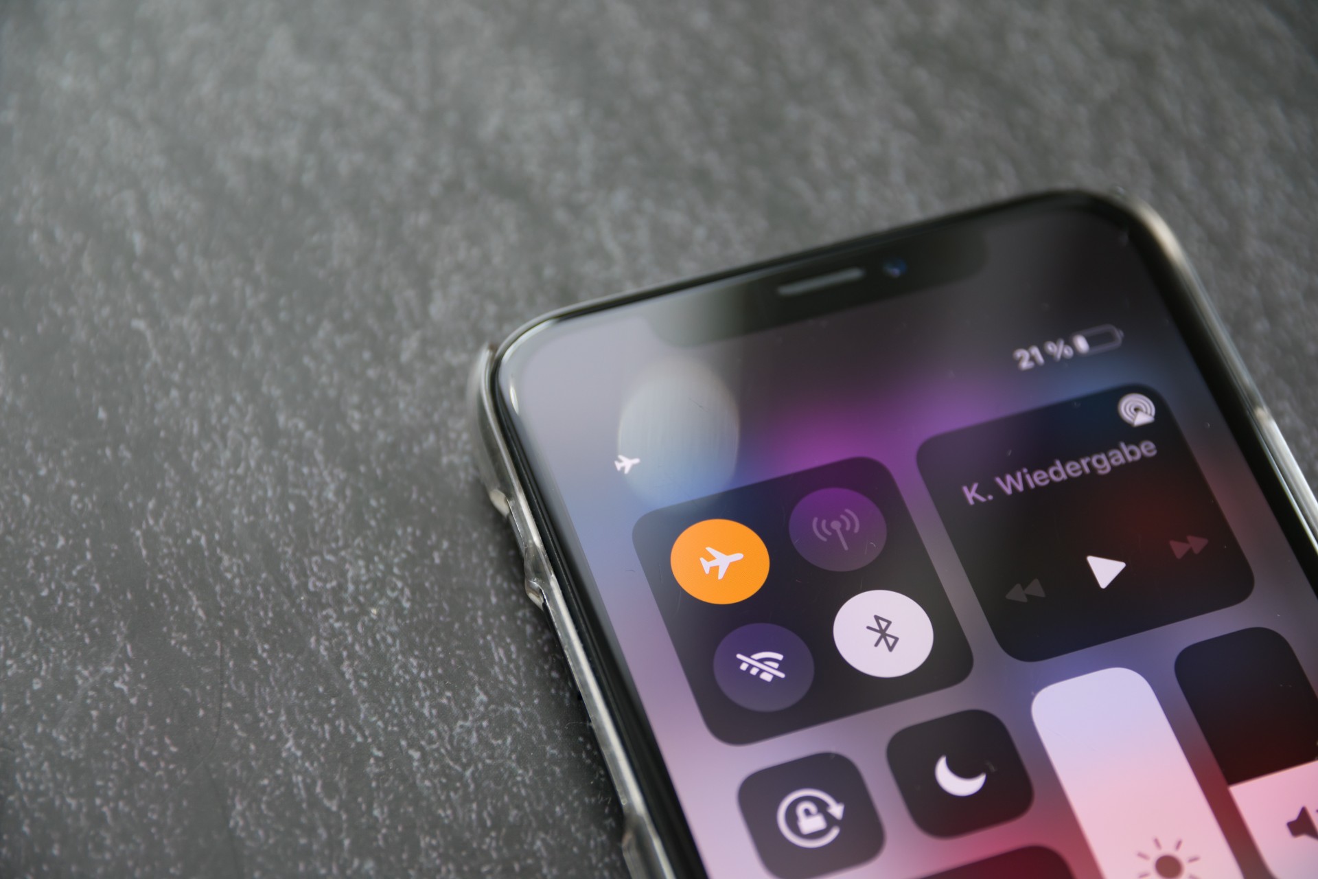 Derfor må du sette mobilen i flymodus – ifølge en pilot