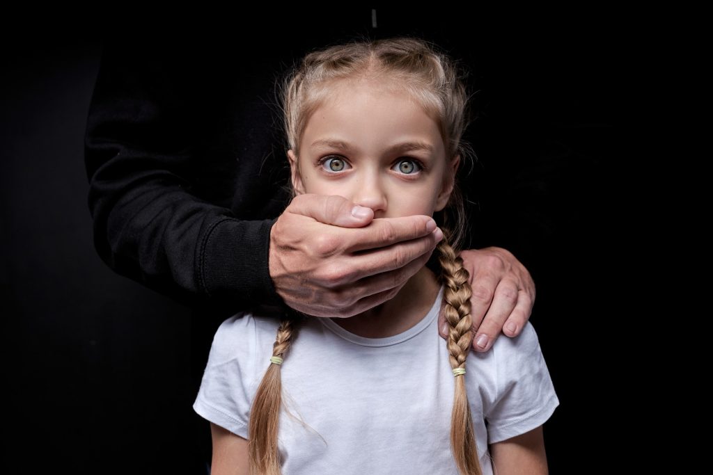 Kidnappet på kjøpesenter: Jente funnet etter 4 år