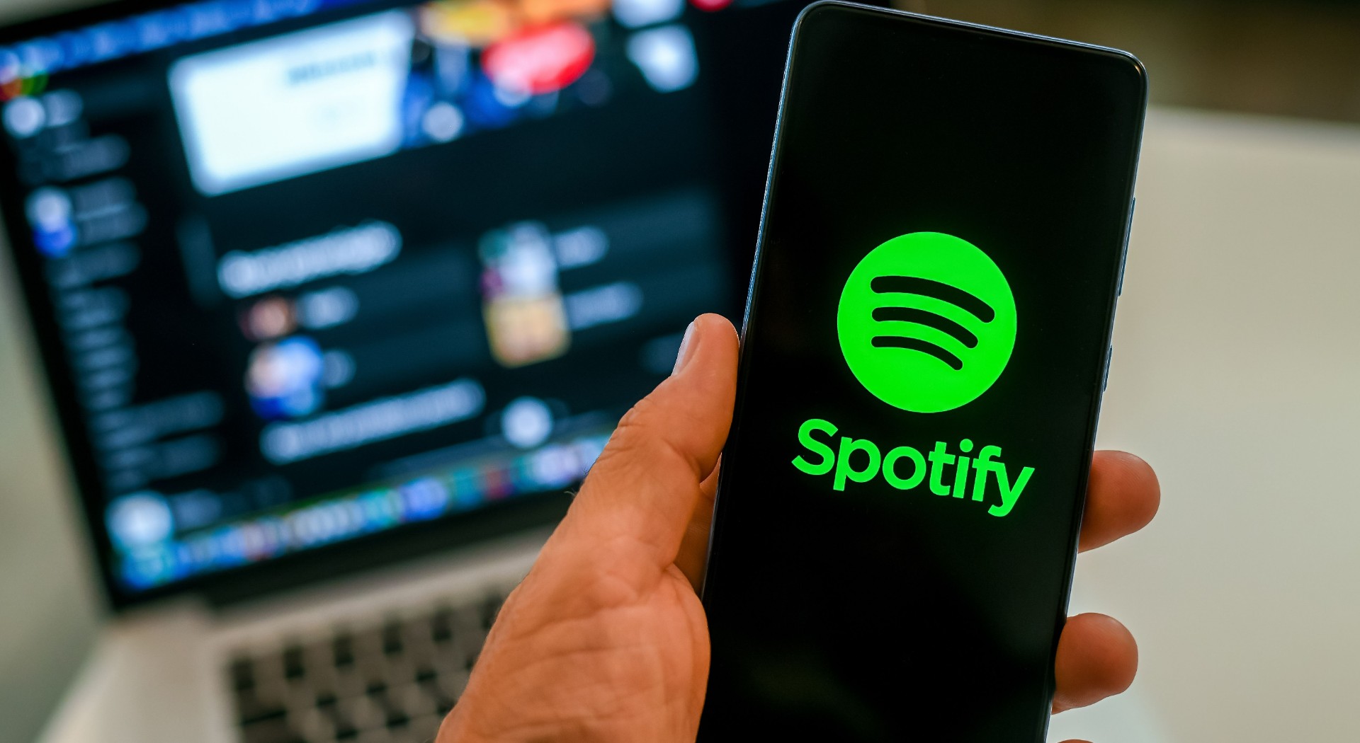 Dårlige nyheter for Spotify: Hever prisen