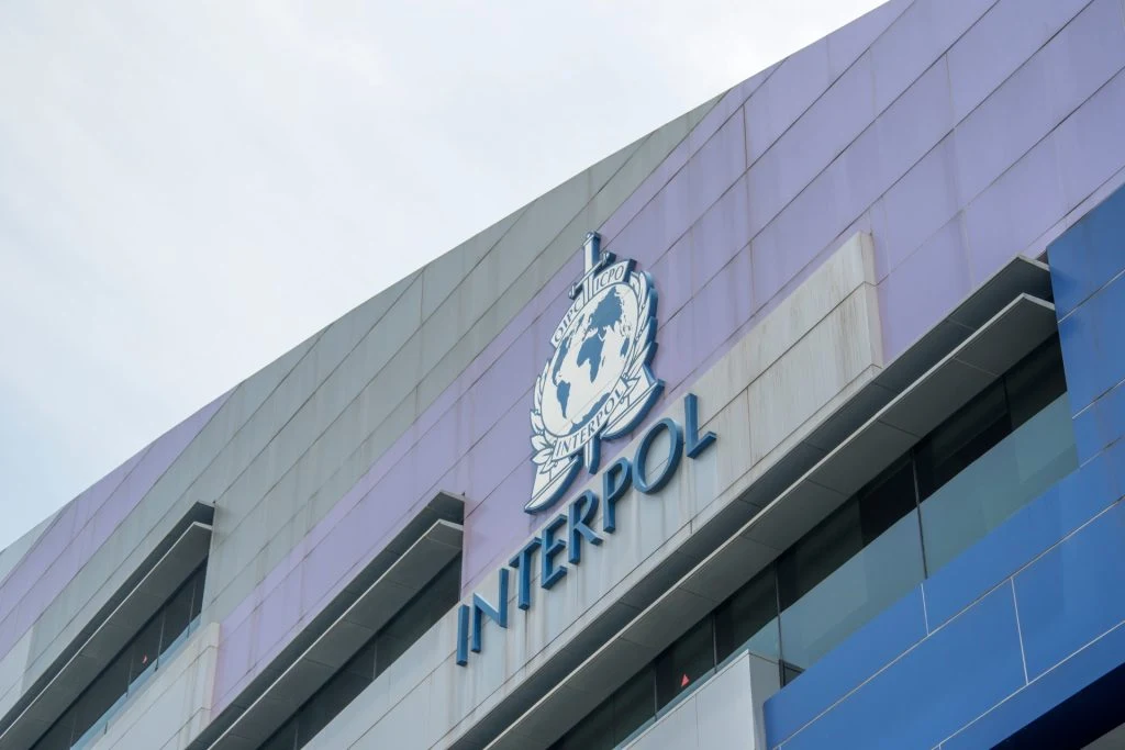 Stor sak: Politiet og Interpol slår til