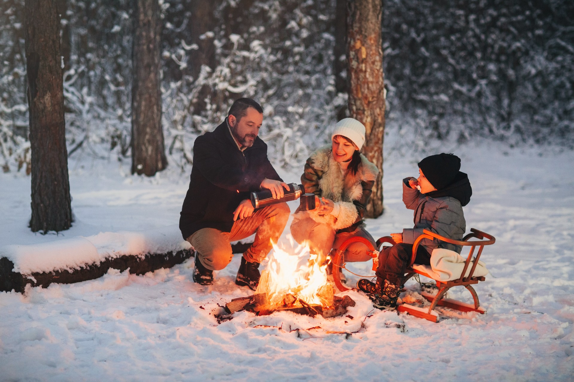 Slik forbereder du deg til vintercamping: 10 essensielle tips