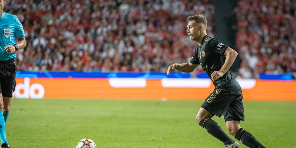 Fotballstjerne nektet vaksine: Det har nå oppstått helseproblemer
