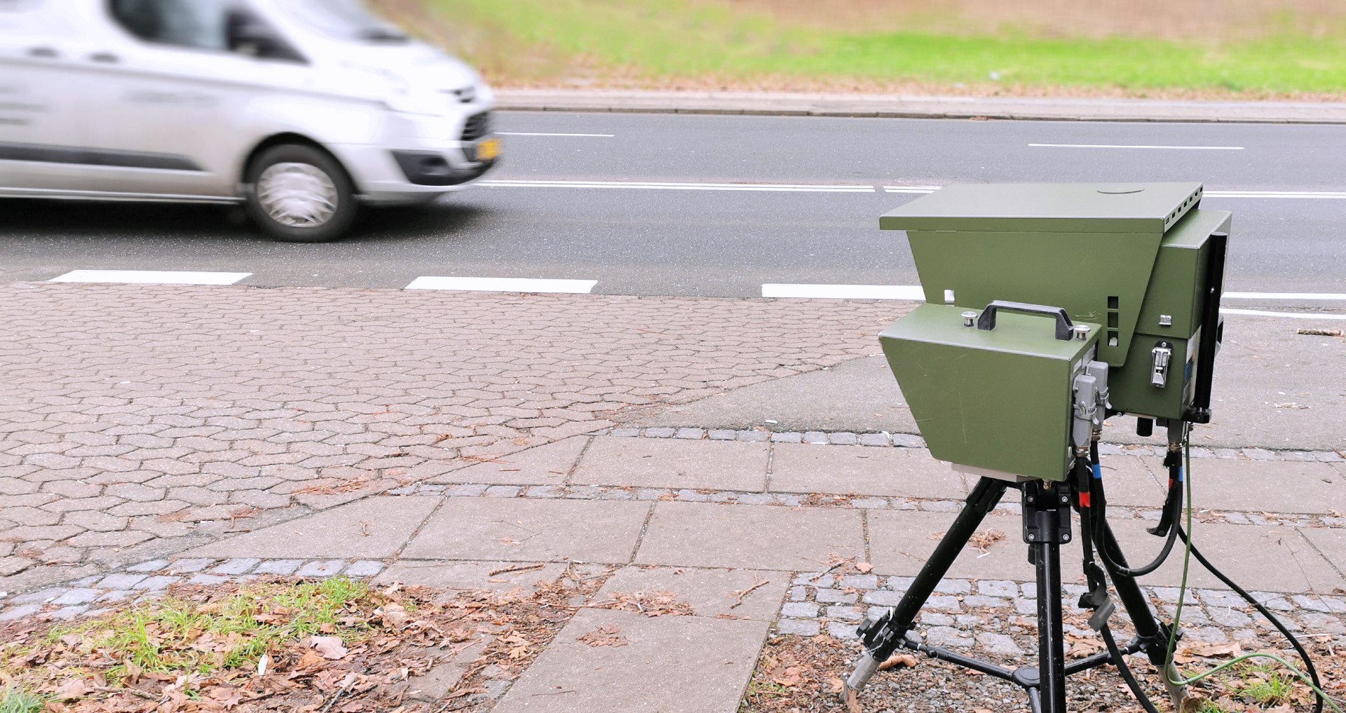 Maria og mannen lot fotoboksbilen parkere i oppkjørselen – så skjer det som ikke må skje