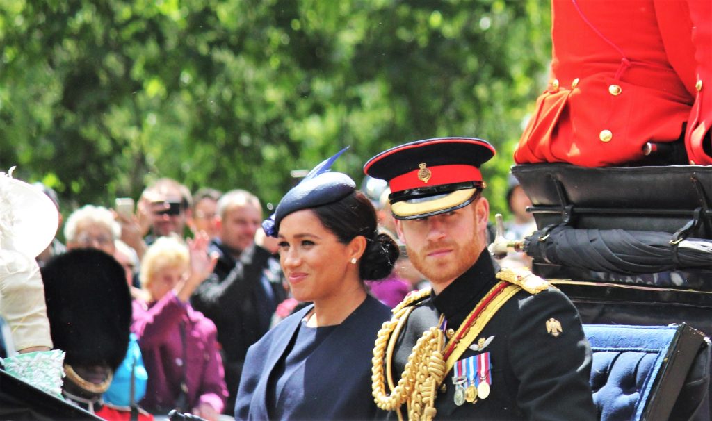 Etter skandale: Kong Charles kaster ut Harry og Meghan