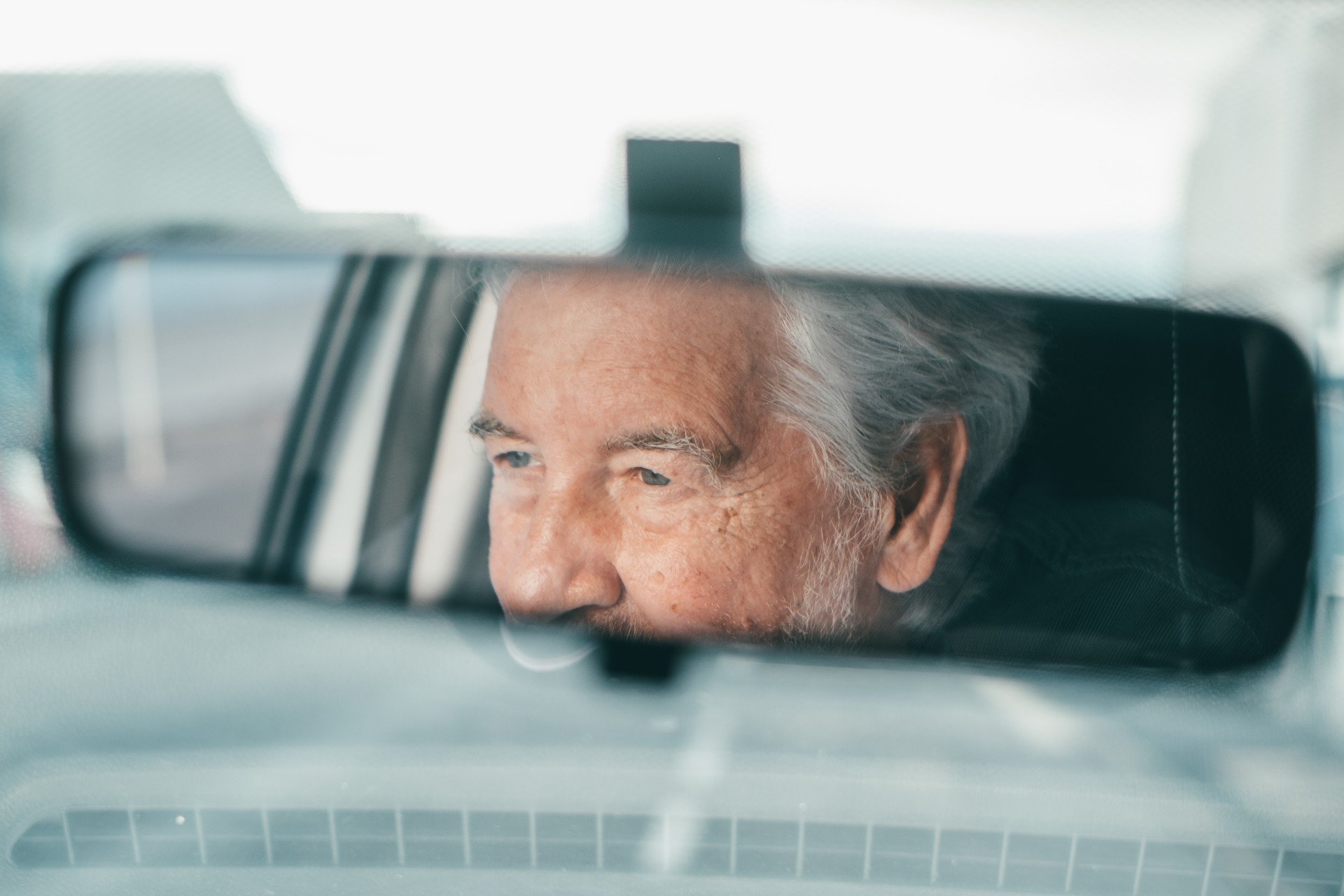 Er du over 70? På disse tidspunktene bør du ikke kjøre bil