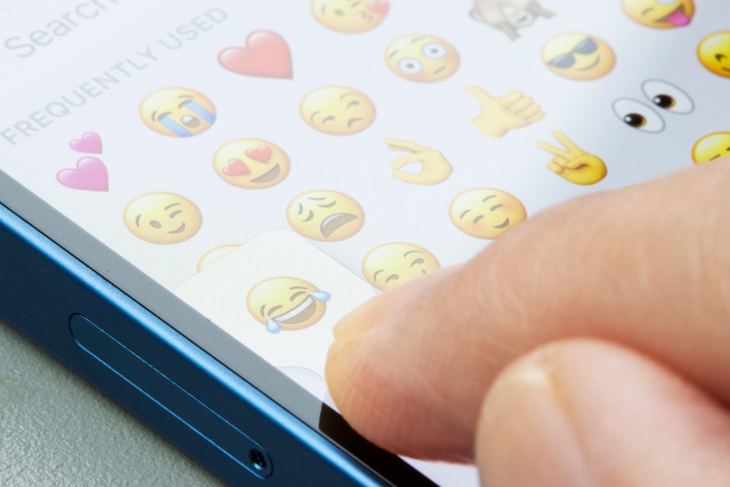 Apple lanserer nye emojis