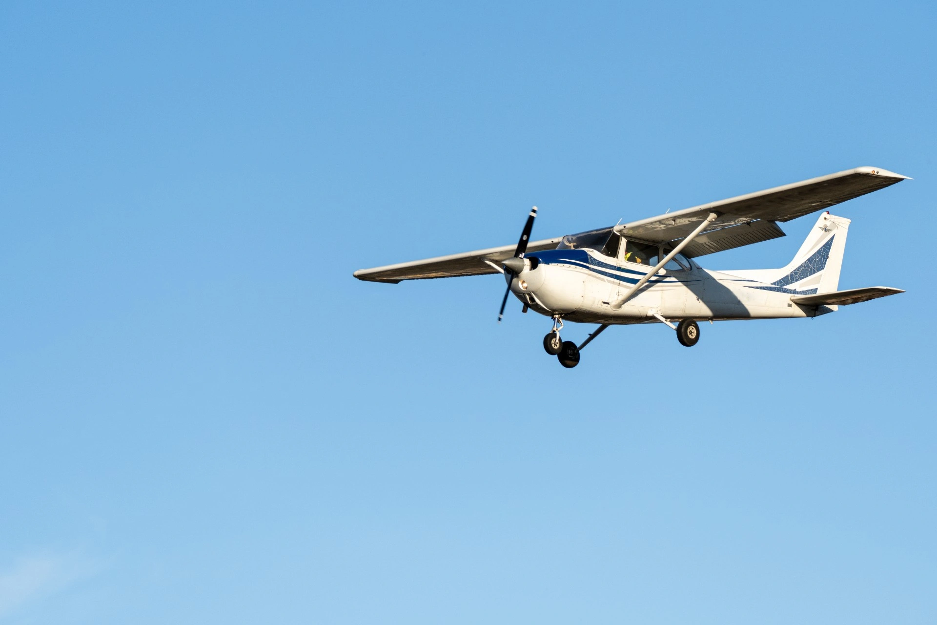 To personer drept i flyulykke