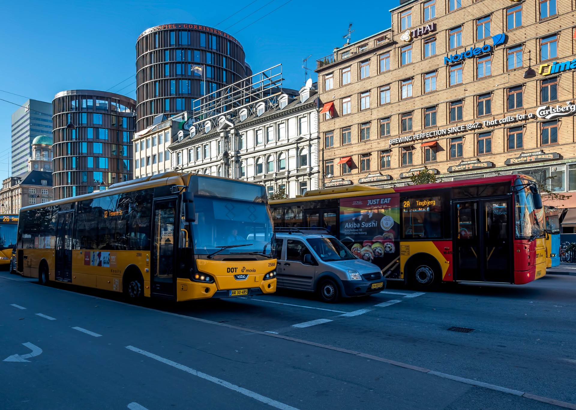 Dette er grunnen til at busseter er dekket i bisarre mønstre