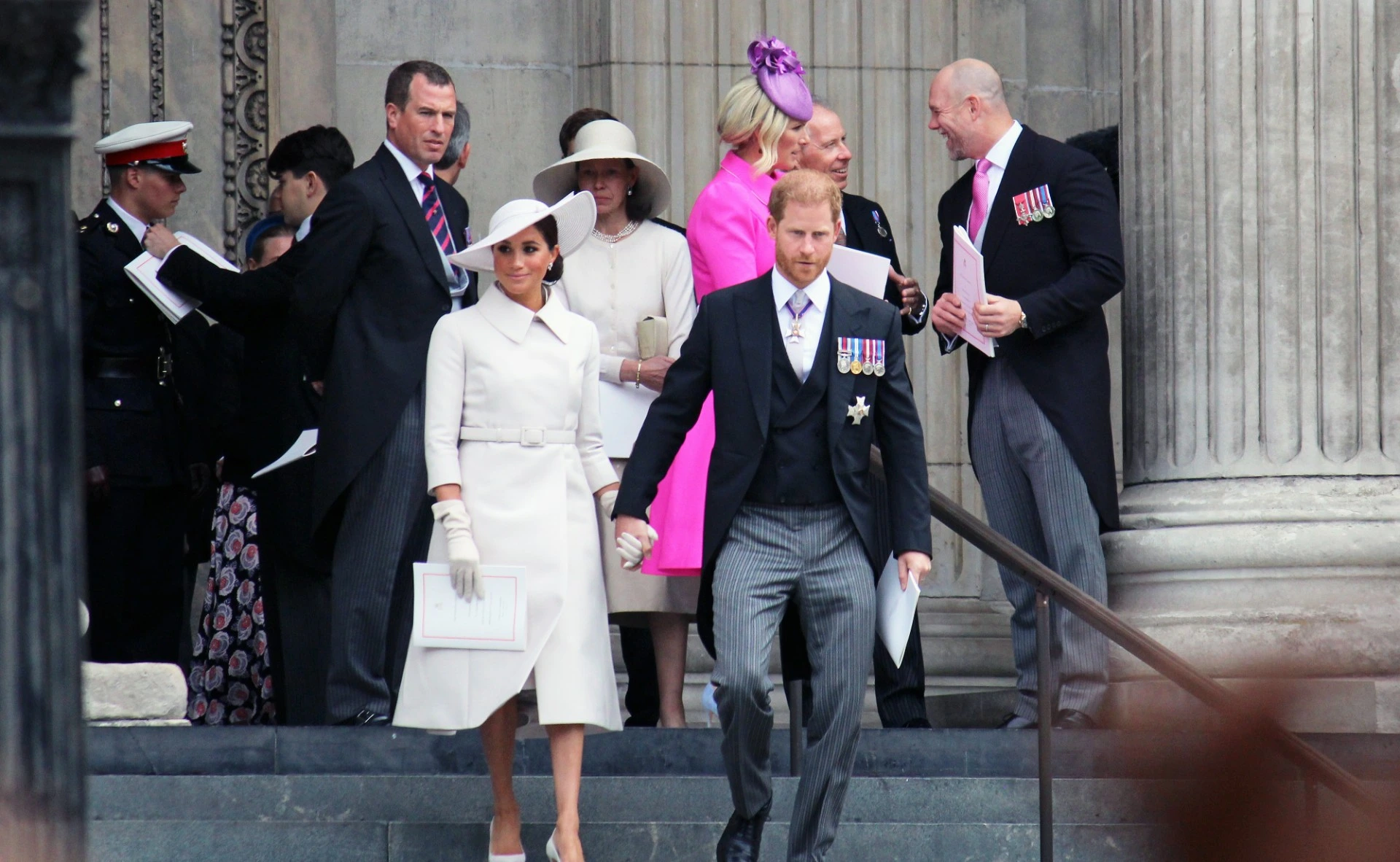 Prins Harry savner familien: Nå tar Meghan et overraskende skritt
