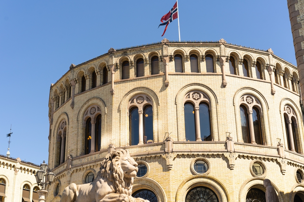 Carl I. Hagen takker for seg – stort utskiftingssjokk på Stortinget