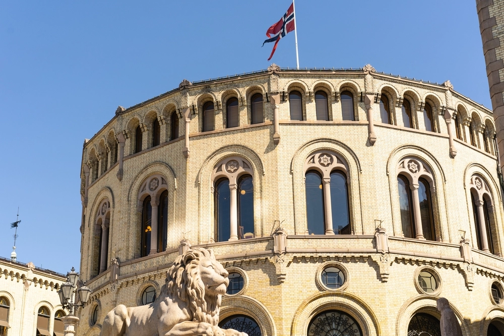 Carl I. Hagen takker for seg – stort utskiftingssjokk på Stortinget