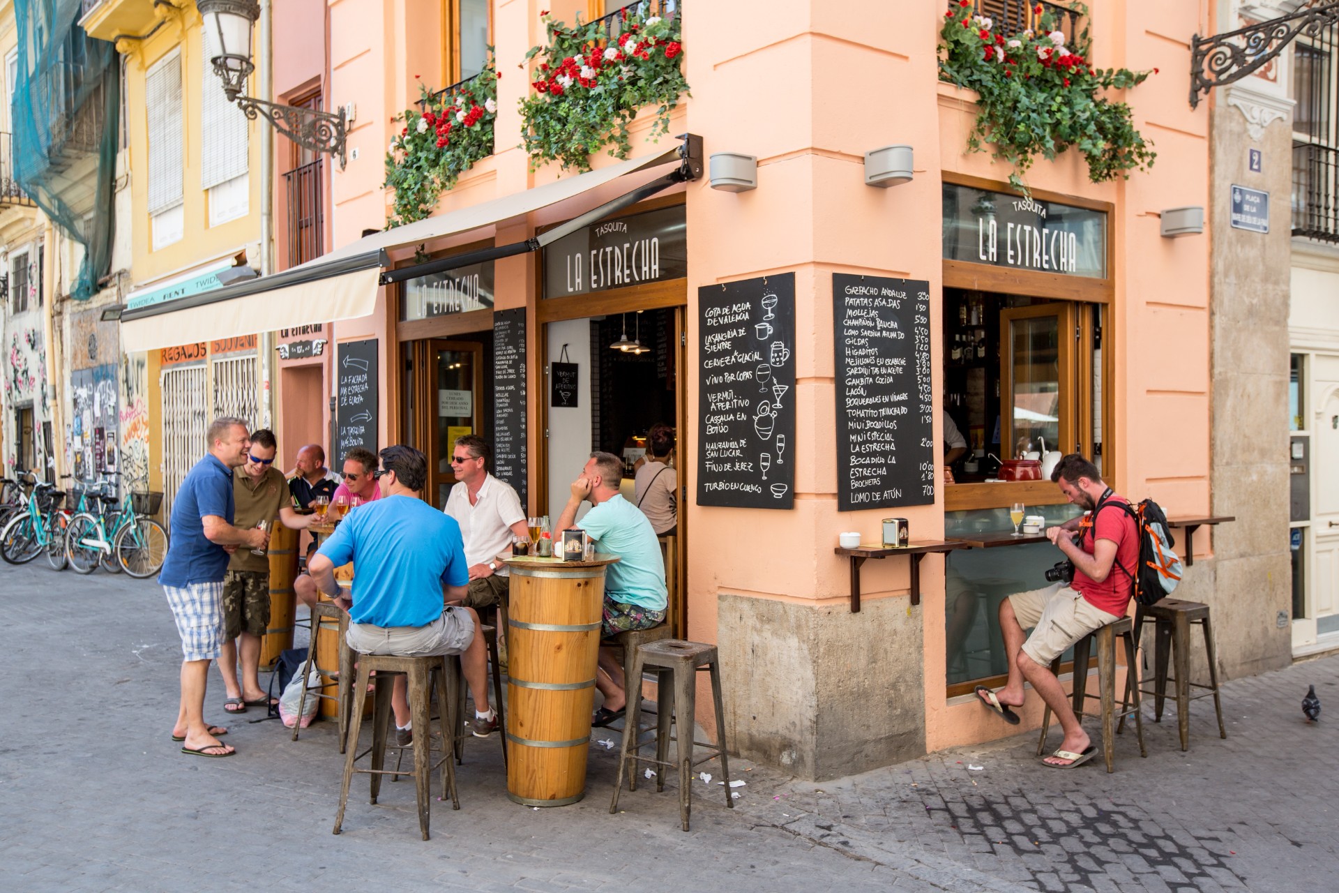 Angriper turister i Spania