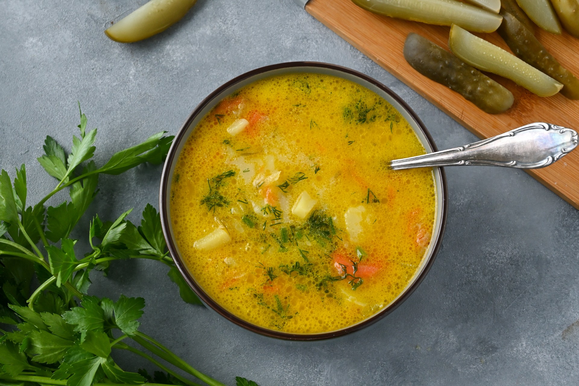 Varm agurksuppe – enkel, sunn og perfekt for tarmen