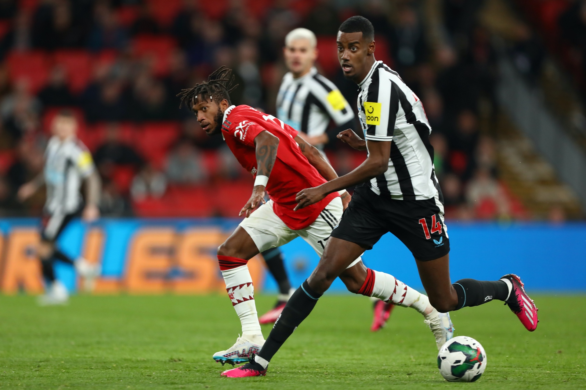 Skadet Newcastle-lag blåser United av banen
