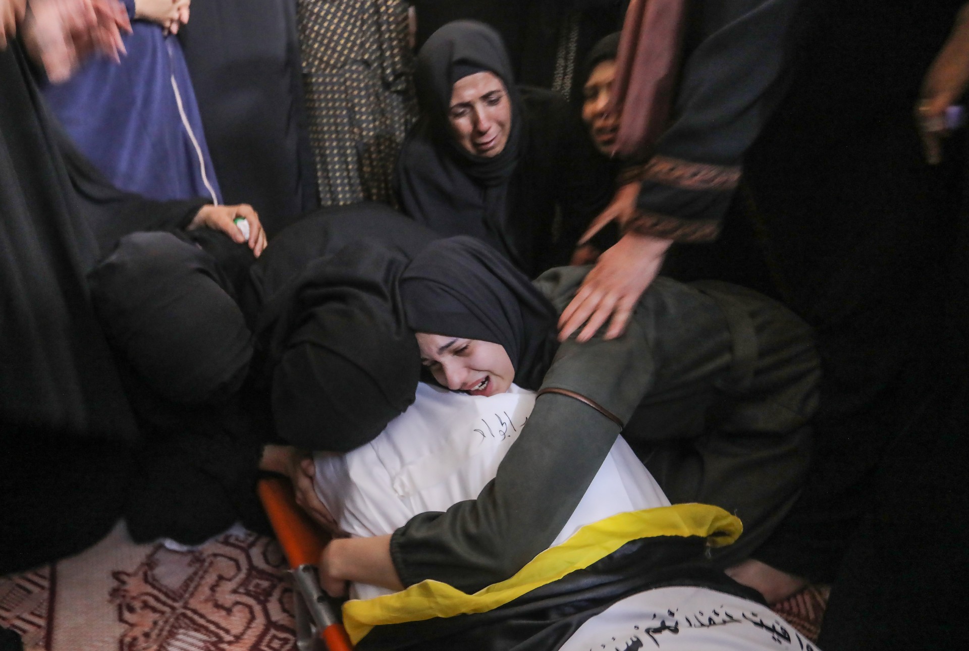 Voldsom israelsk militæroperasjon: Palestinere på flukt i Khan Younis