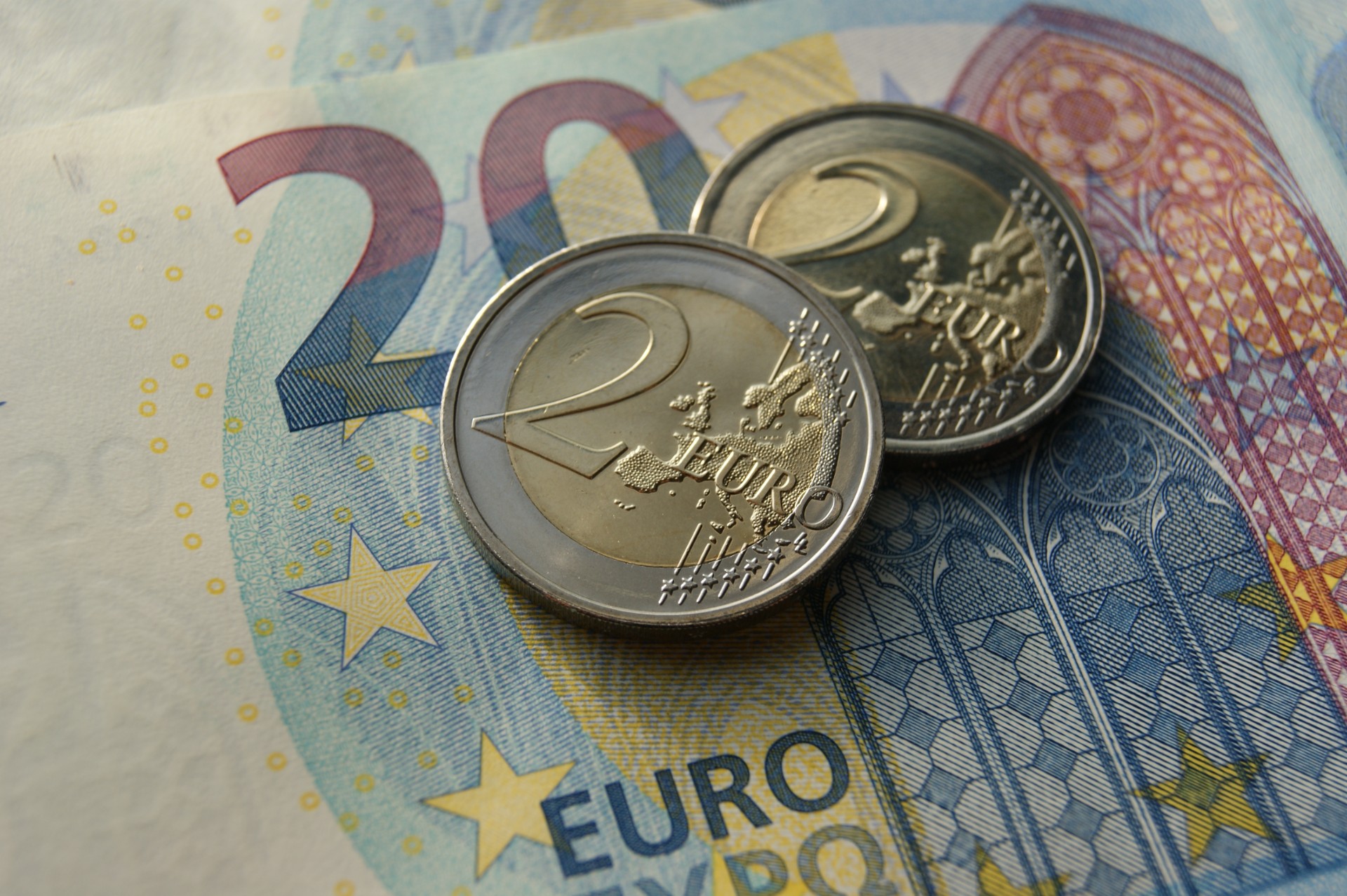 Sjekk ut myntene fra ferien: Disse 2-euromyntene er verdt over 15.000 kroner