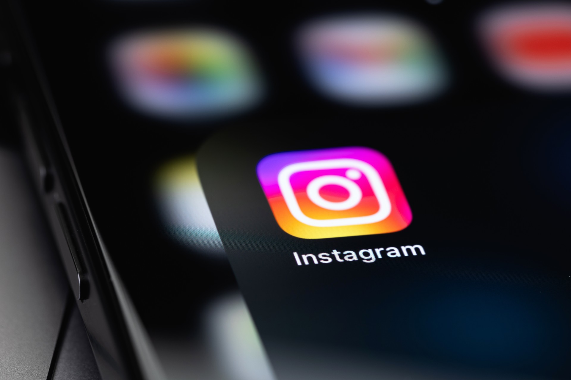 Instagram oversvømmet av seksuelt og voldelig innhold: Meta beklager