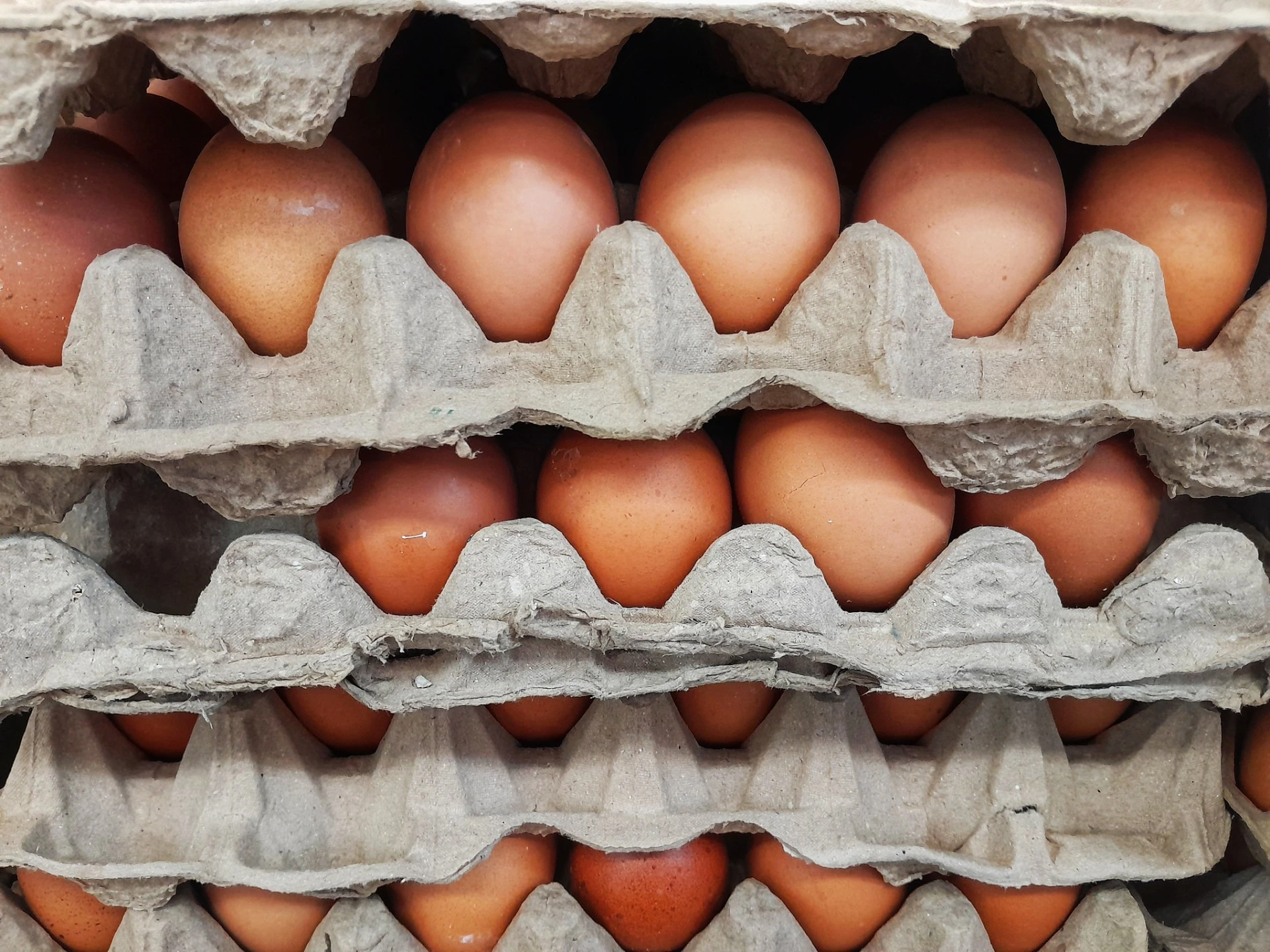 Et kraftig stup i egg-importen