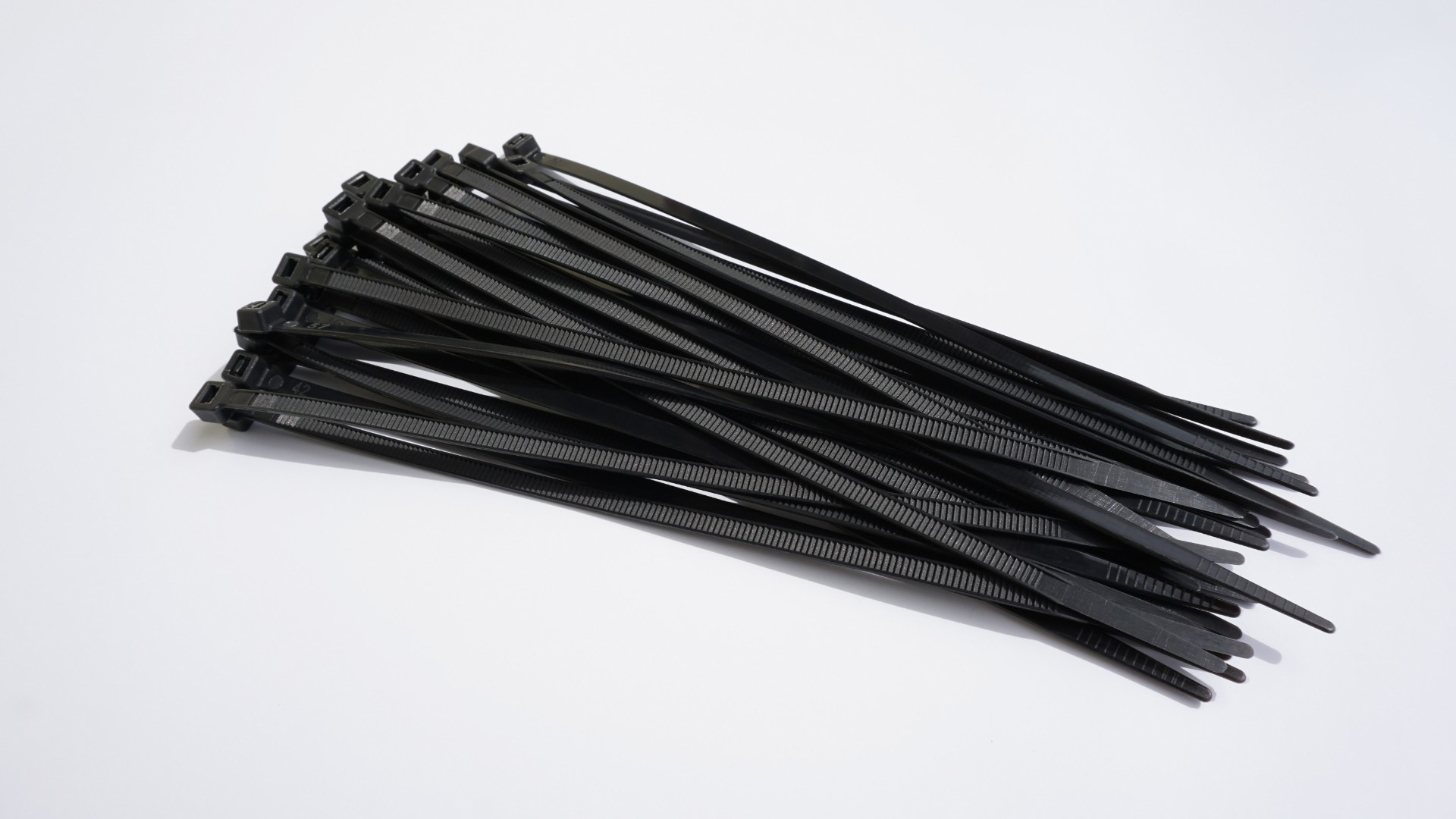 Geniale kabelstrips-hacks du kan bruke i garasjen din