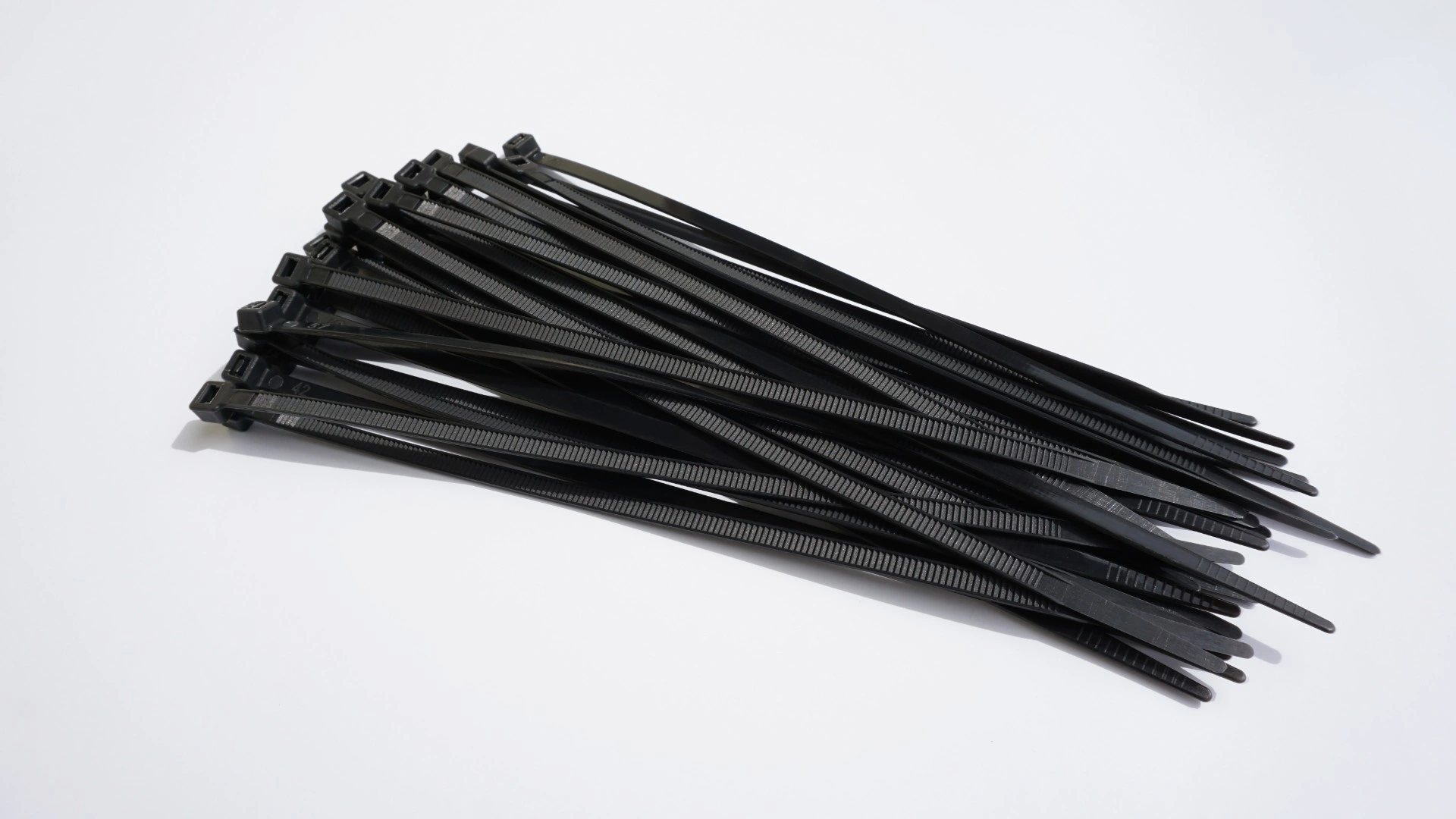 Geniale kabelstrips-hacks du kan bruke i garasjen din