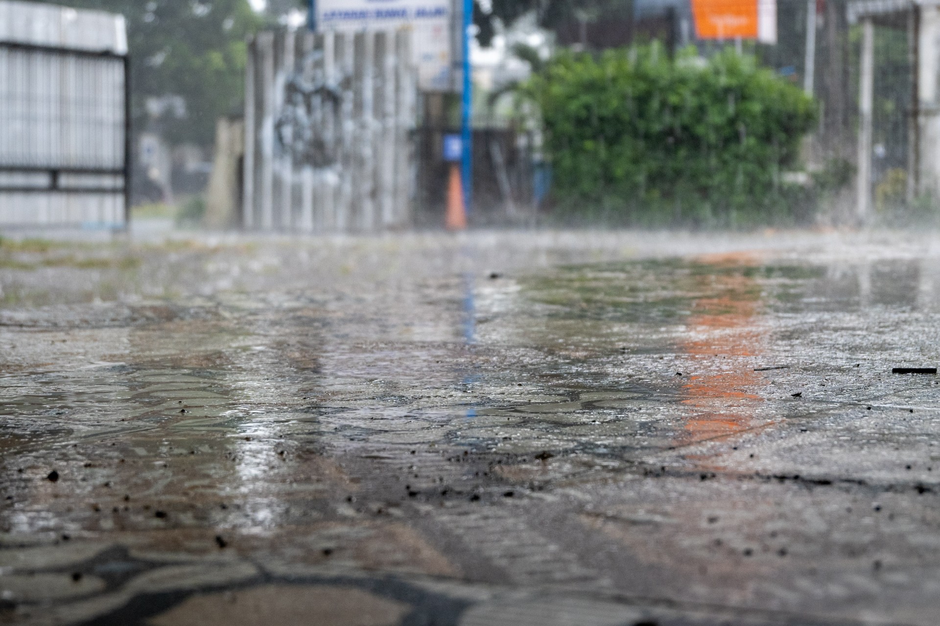 Storm, regn og snøkaos – dette må du vite om dagens vær