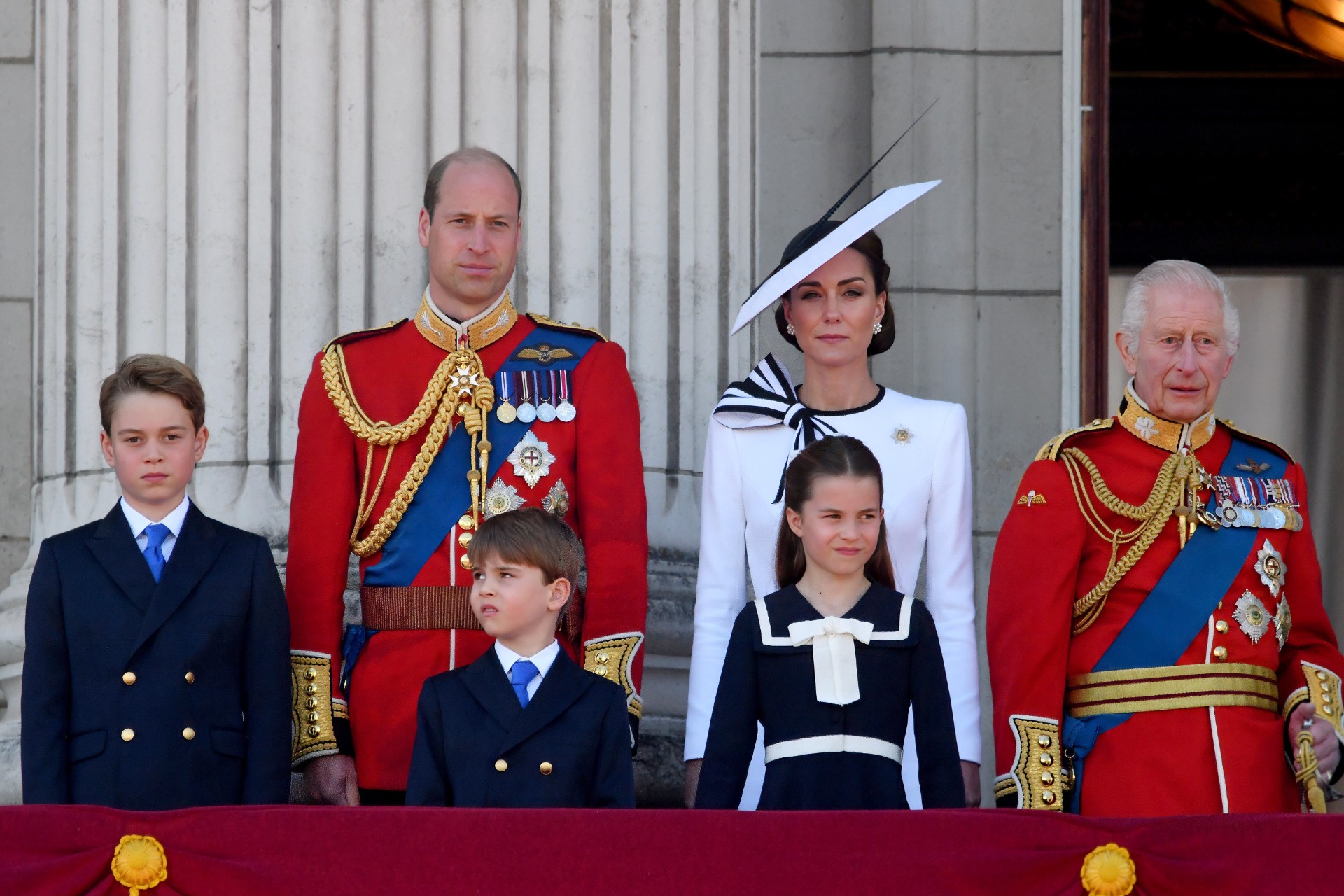 38 regler alle de britiske kongelige barna må følge