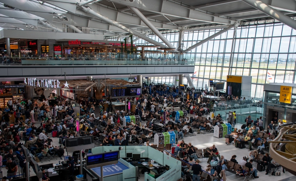 Flybilletter blir dyrere: Heathrow vil skru opp gebyrene