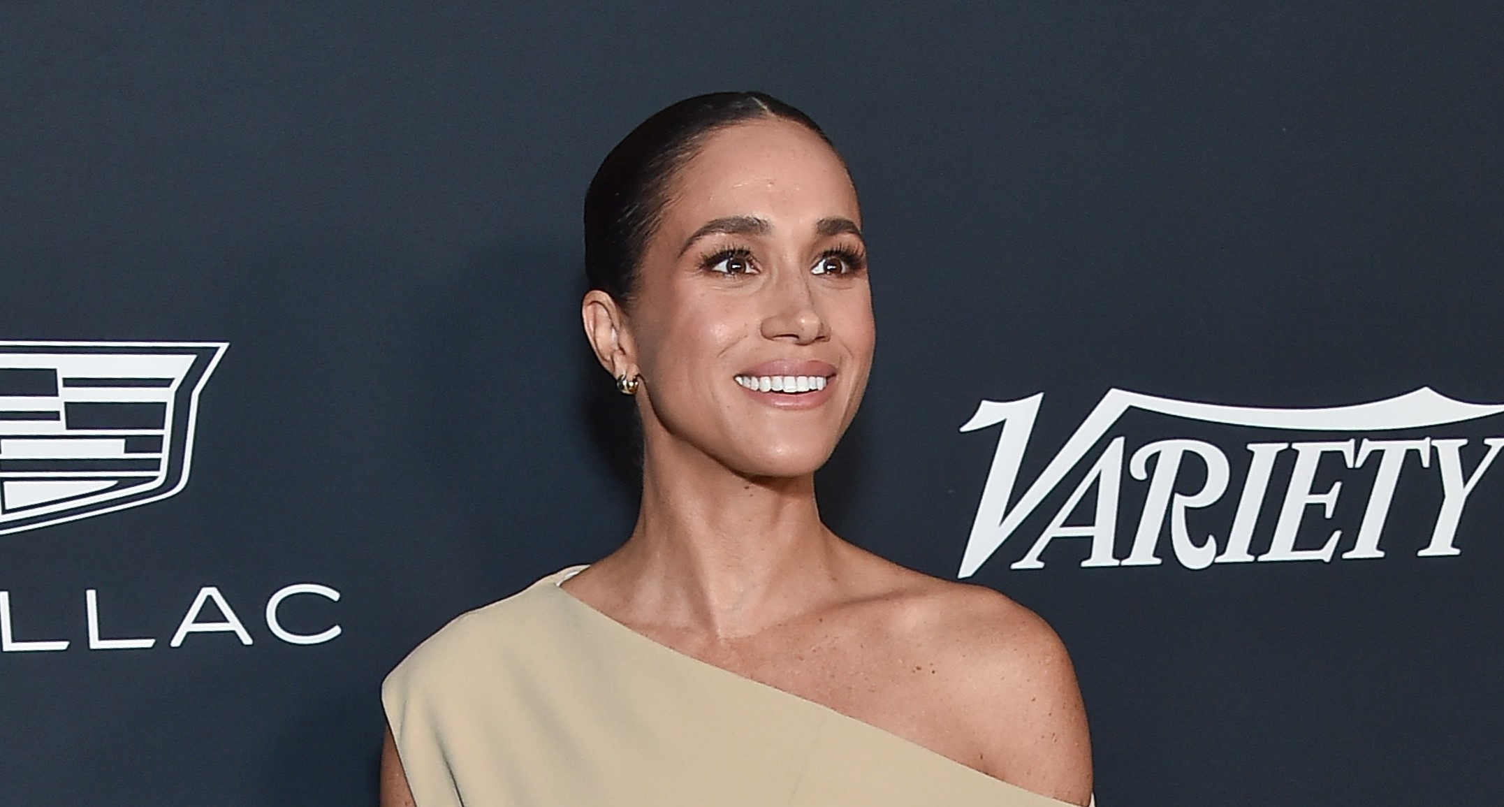 Meghan og Harrys gripende hjelp til brannofrene: Her er deres rørende innsats